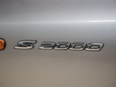 Used 2000 Honda S2000 image 7