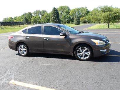 Used 2014 Nissan Altima 2.5 SL w/ Moonroof Package