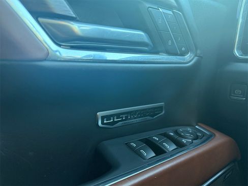 Used 2023 GMC Sierra 1500 Denali Ultimate image 47