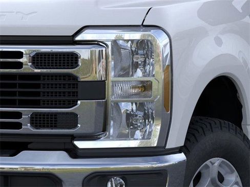 New 2026 Ford F250 XLT w/ 360-Degree Camera Package image 18