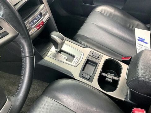 Used 2012 Subaru Outback 2.5i Limited w/ Moonroof Pkg AWD/4WD image 16
