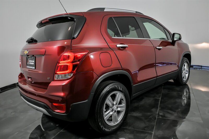 Used 2020 Chevrolet Trax LT AWD/4WD image 10