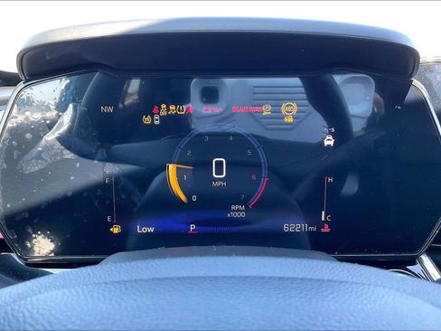 Used 2025 Chevrolet Trax RS w/ Driver Confidence Package image 9