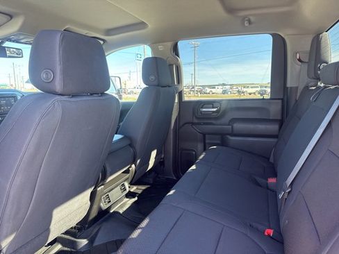 Used 2020 Chevrolet Silverado 2500 Custom w/ Custom Value Package image 21