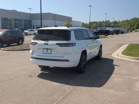 New 2026 Jeep Grand Cherokee L Limited AWD/4WD image 5