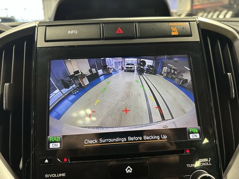 Used 2019 Subaru Ascent Premium image 12