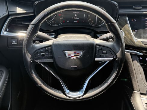 Used 2020 Cadillac XT6 Premium Luxury FWD image 15