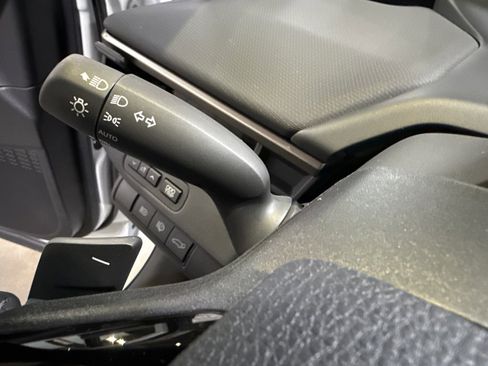 Used 2026 Toyota bZ XLE image 32