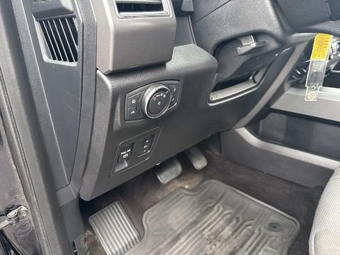 Used 2018 Ford F150 XLT w/ Equipment Group 302A Luxury AWD/4WD image 25