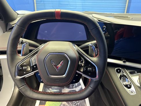 Used 2025 Chevrolet Corvette Stingray Coupe w/ Z51 Performance Package RWD image 14