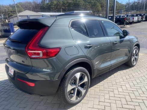 New 2026 Volvo XC40 B5 Plus w/ Protection Package Premier image 4