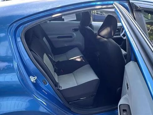 Used 2014 Toyota Prius C Three FWD image 5