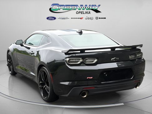 Used 2024 Chevrolet Camaro LT RWD image 5