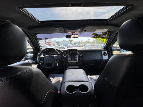 Used 2014 Ford F250 Lariat w/ Lariat Ultimate Package AWD/4WD image 22