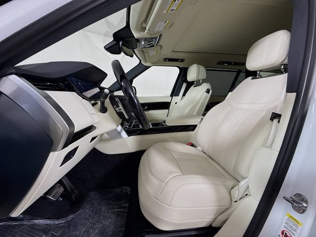 New 2026 Land Rover Range Rover Long Wheelbase SE AWD/4WD image 11