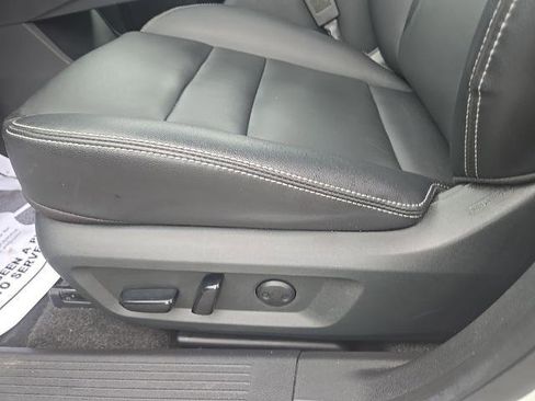 Certified 2023 Nissan Rogue SL w/ SL Premium Package image 10