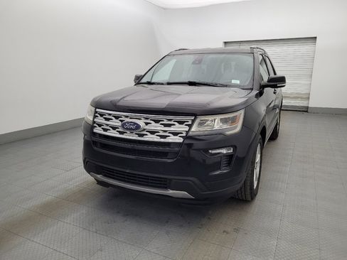 Used 2018 Ford Explorer XLT w/ Equipment Group 202A image 15