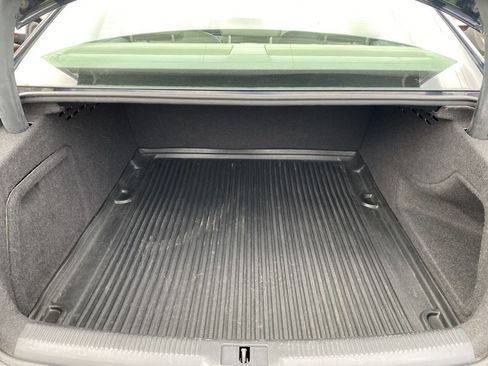 Used 2011 Audi A4 2.0T Premium image 24