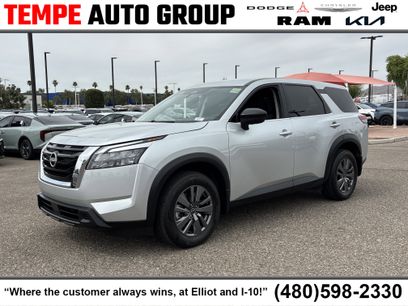Used 2025 Nissan Pathfinder S
