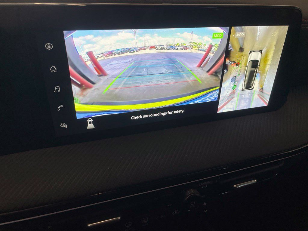 Certified 2025 Nissan Kicks SR AWD/4WD image 8