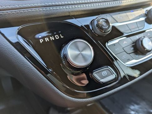 New 2026 Chrysler Pacifica Select w/ S Appearance Package image 27