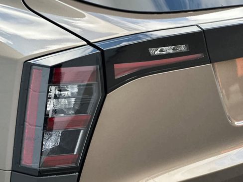 New 2026 Nissan Kicks SR w/ SR Premium Package image 17