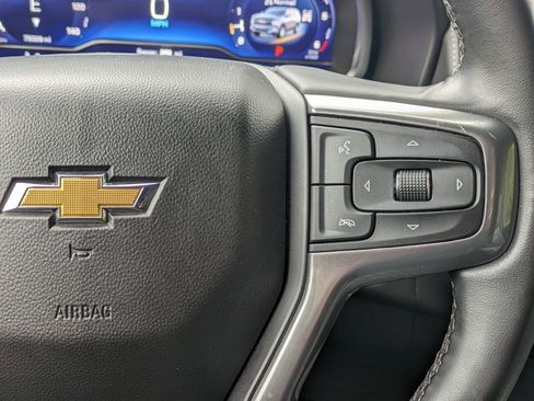 Used 2023 Chevrolet Suburban LT image 18