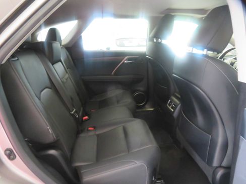 Used 2021 Lexus RX 350L FWD w/ Premium Package image 22