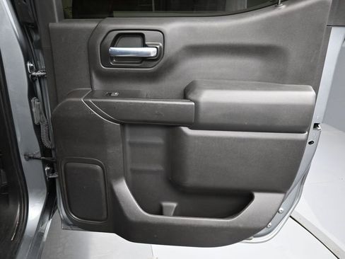 Used 2020 Chevrolet Silverado 1500 Custom w/ Custom Value Package image 30