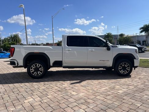 Used 2021 GMC Sierra 2500 AT4 w/ AT4 Preferred Package image 7