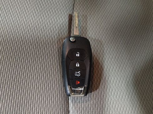 Used 2017 Chevrolet Cruze LS FWD image 32