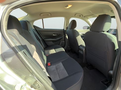 Certified 2023 Nissan Sentra SR w/ Midnight Edition Package FWD image 30