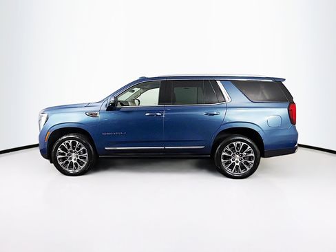 Used 2025 GMC Yukon Denali w/ Denali Reserve Package image 5