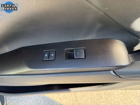 Used 2021 Toyota Camry XLE w/ Cold Weather Package image 14