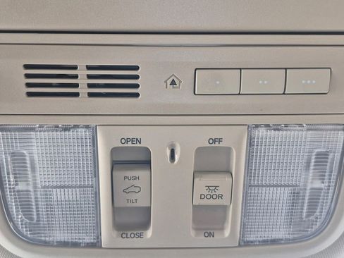 Used 2018 Honda CR-V EX-L image 12