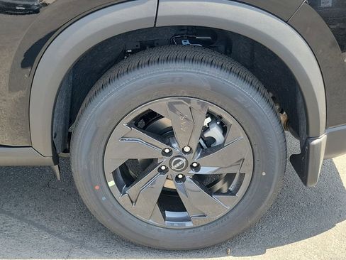 New 2026 Nissan Rogue SV FWD image 17