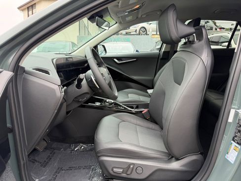 Used 2023 Kia Niro Wind FWD image 10