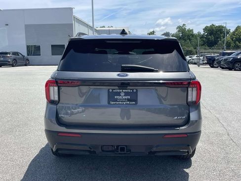 Used 2025 Ford Explorer ST-Line w/ ST-Line Street Pack AWD/4WD image 6