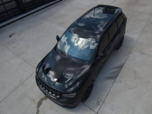 Used 2018 Jeep Grand Cherokee Trackhawk AWD/4WD image 53