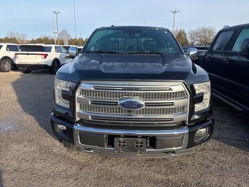 Used 2017 Ford F150 Platinum w/ Equipment Group 701A Luxury image 2