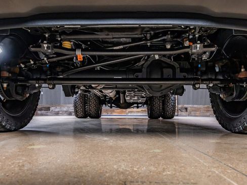 Used 2026 Ford F450 Platinum w/ FX4 Off-Road Package image 14