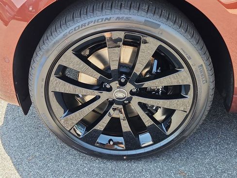 New 2025 Land Rover Range Rover Sport Autobiography AWD/4WD image 9