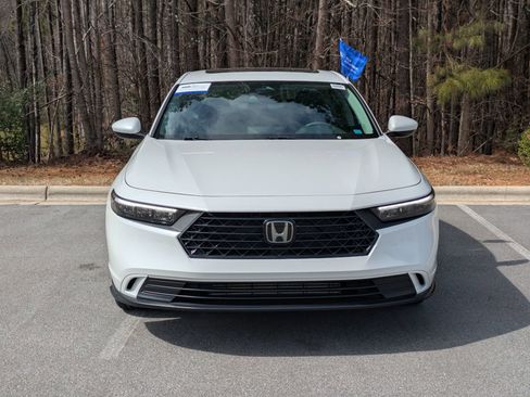 Used 2023 Honda Accord EX image 7