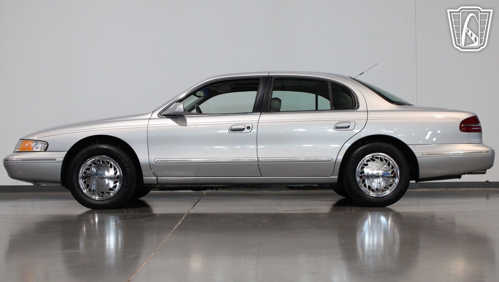 Used 1996 Lincoln Continental FWD image 27
