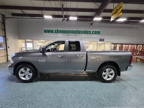 Used 2013 RAM 1500 Classic SLT w/ Premium Display Pkg image 11