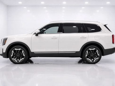 Used 2024 Kia Telluride S w/ S Sunroof Package AWD/4WD image 2
