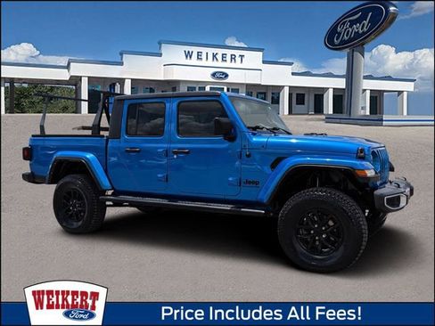 Used 2021 Jeep Gladiator Sport AWD/4WD image 1
