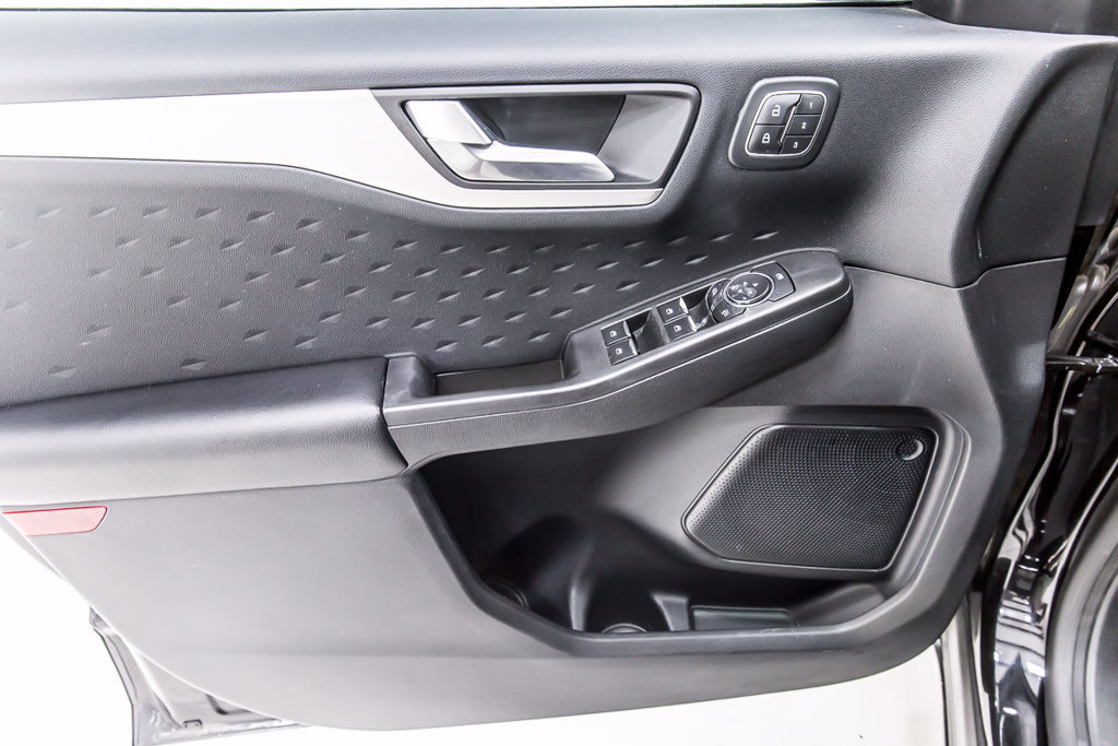 Used 2020 Ford Escape SEL FWD image 23
