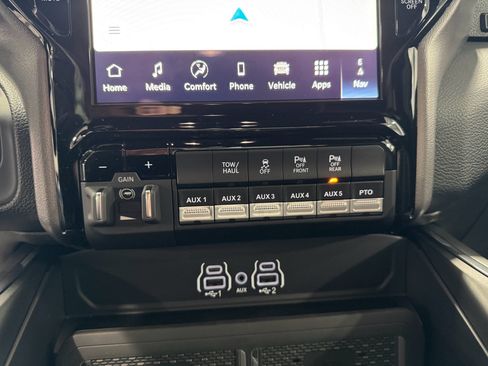 New 2025 RAM 4500 4x4 Crew Cab DRW w/ Laramie Trim Package image 36