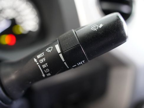 Used 2020 Toyota Tundra SR5 w/ SR5 Convenience Package image 15